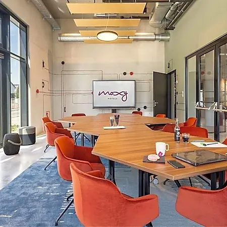 Hotel Moxy