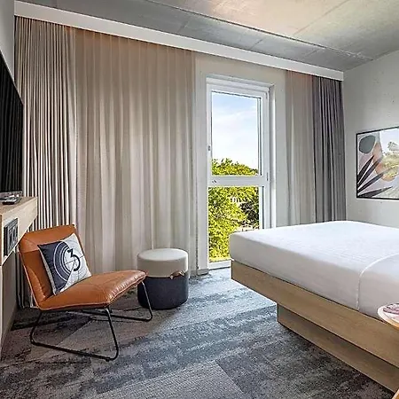 Hotel Moxy