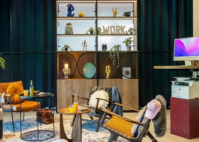 酒店 Moxy 西梅尔恩